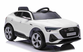 Audi E-TRON Quattro Sportback 12V, 4WD, wit, leder, 2.4ghz RC, EVA (QLS-6688wt)