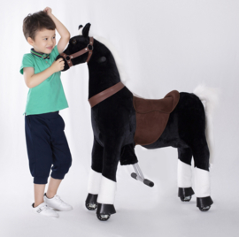 Kids-Horse "Napoleon"  zwart, witte bles en witte  hoef, voor kids van 4-9 jaar.  (TB-2003M)