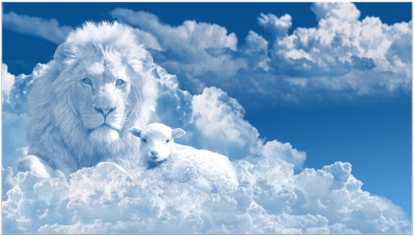 Blauwe-lucht-met-witte-wolkvormen-leeuw-en-lam