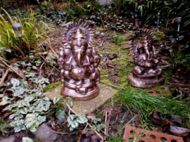 Ganesha half liggend met rat koperkleurig beeld 33 cm hoog