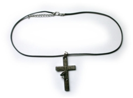 Zwart chirurgisch stalen kruis met gebed 5 cm lang 3