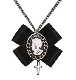 Fantasmagoria The Ghost cameo pendant