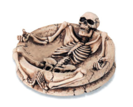 Asbak liggend skelet 14 x 14 cm