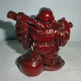 Rode resin happy boeddha met goudzak 2