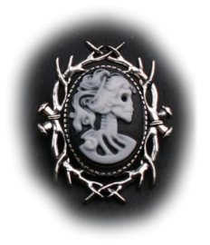 Fantasmagoria Witch Hunt brooch zilver