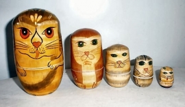 Matroesjkapop / Russische pop Kat