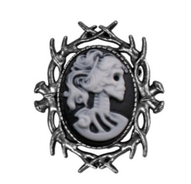 Fantasmagoria Witch Hunt brooch zilver