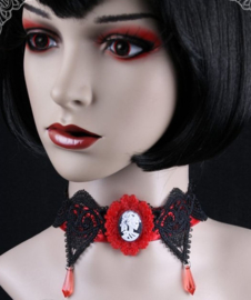 Fantasmagoria Vampire Bat choker - met skelet camee