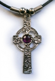 Ketting Keltisch Kruis met paars steen - 4.5 cm hoog