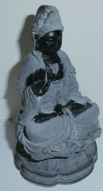 Quan Yin Guanyin Kwan Yin hematiet 11 cm hoog