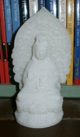 Quan Yin beeld wit alabastine - 12 cm hoog