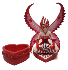 Hartvormig doosje met fee - Sugar Sweet - Srawberry Cream - dessin van Anne Stokes - 15.5 cm hoog