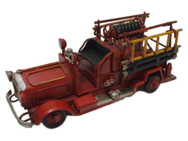 Miniatuur vintage brandweerauto - 16 x 5,5 x 7 cm