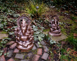 Ganesha half liggend met rat koperkleurig beeld 33 cm hoog