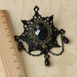 Zwarte kanten Gothic vintage broche pin 7.5 cm