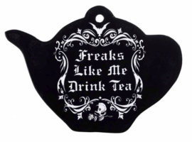 Alchemy of England - theepotvormige keramieke onderzetter dienblad snijplank - Freaks like me drink tea - 18.7 cm breed