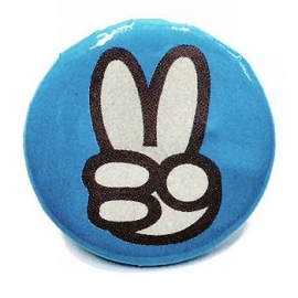 Retro button Peace