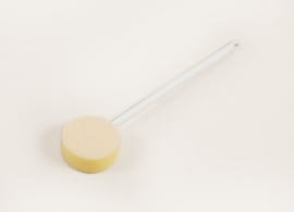 Lange, ronde schrobspons, hulpmiddel voor onder de douche - PR45037