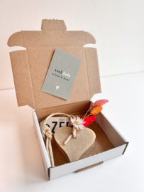 GIFTBOX: ZEEP HART MET DROOGBLOEMEN