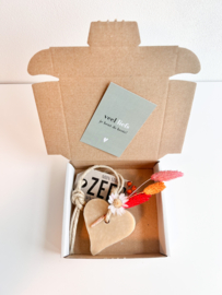 GIFTBOX: ZEEP HART MET DROOGBLOEMEN