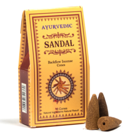 Ayurvedische Sandelhout backflow kegeltjes (10 stuks)