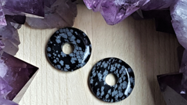 Obsidiaan sneeuwvlok donut edelsteenhanger 3,5cm