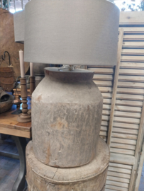 Nepalese pot als LAMPVOET met linnen kap > hoog 65 cm