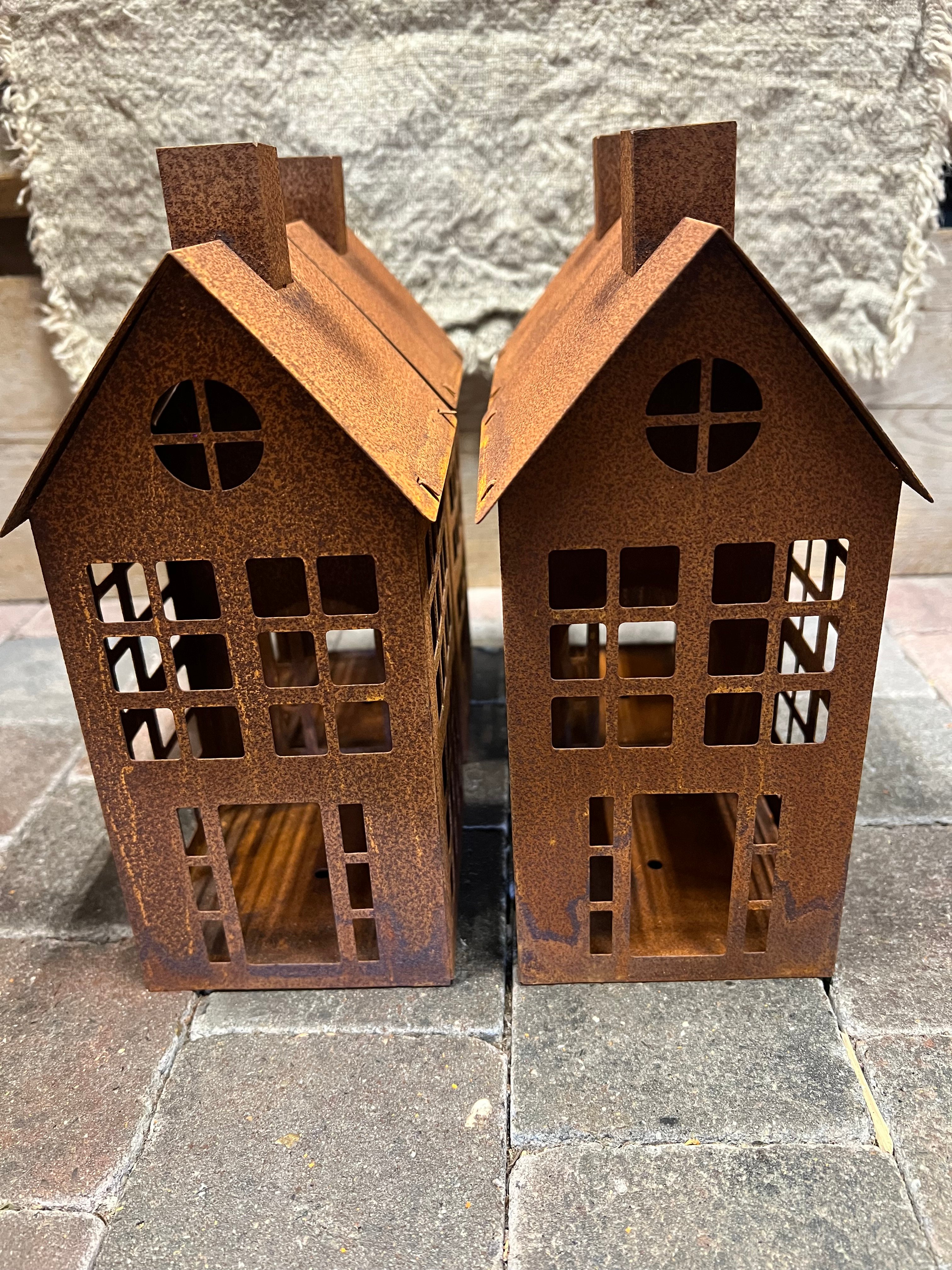 Rusty House Candleholder  >  12 x h 25 cm = S