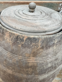 Oud houten pot/kruik met deksel ( Pot&Top) h 38 cm