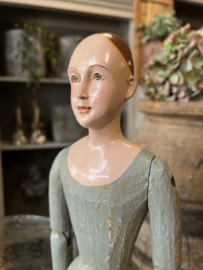 Mannequin Antonia > opengewerkte rok >  16 x h 64,5 cm
