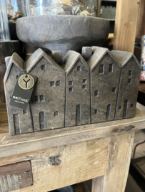 Five house in a row , Maj. Brown 25x8x14 cm