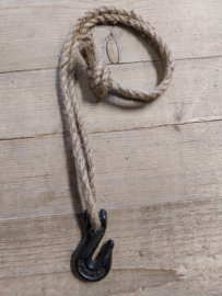 Gietijzeren haak met stoer touw 60 cm