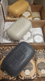 Nesti Dante Blokzeep 250 gr   Gold Soap
