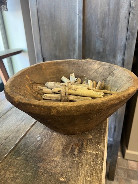 Oud houten diepe schaal JA 21 > Ø 32 x h 13 cm