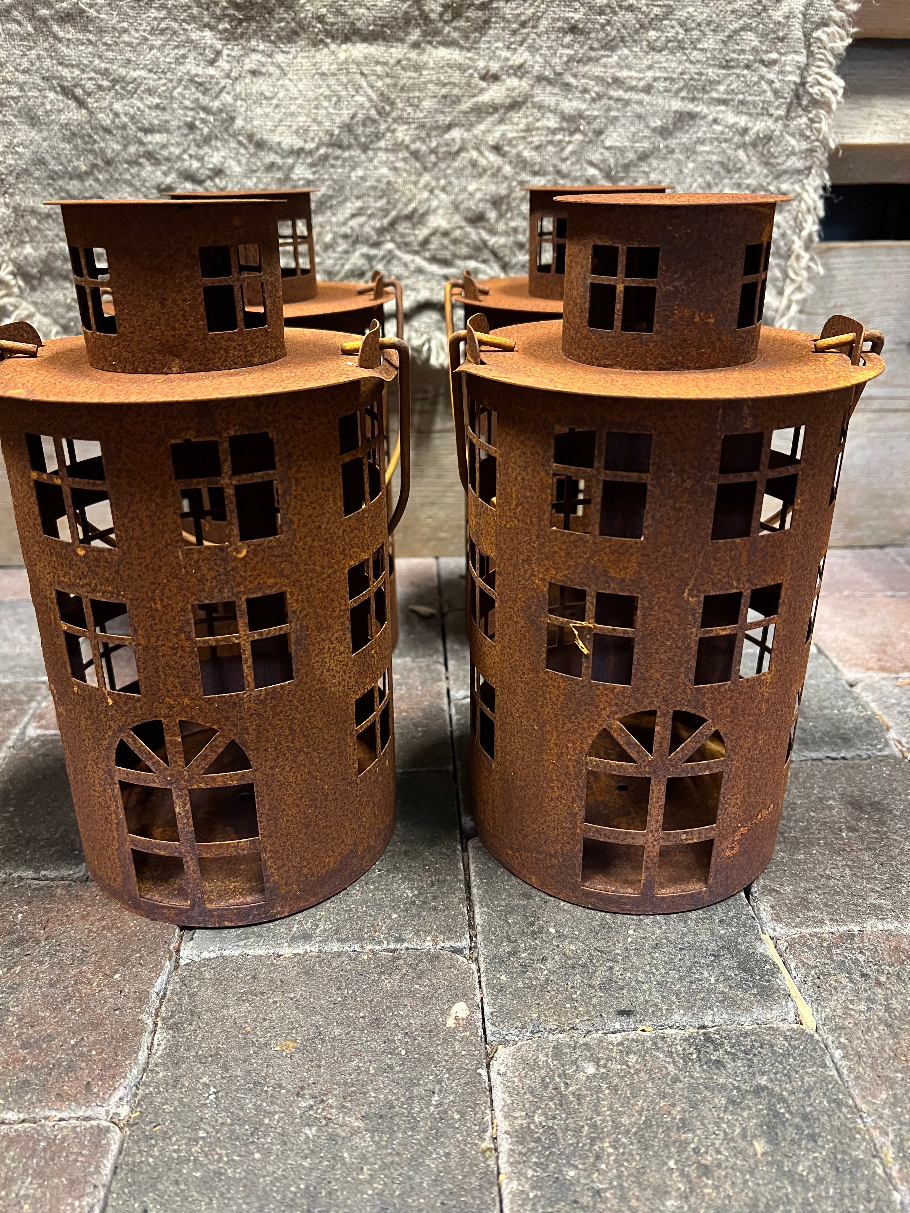 Rusty Brown Lantaarn  rond > Ø 14 x 23 cm