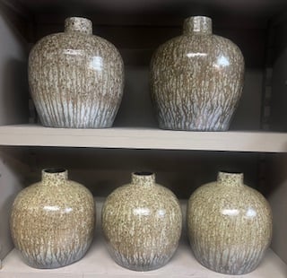 Jade Vase Neck > L  28 x 29 cm