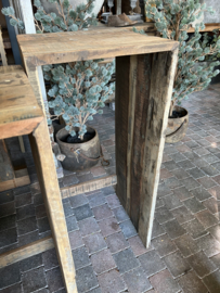 Oud houten " U " zuil > L  > afm h 90 x br 38 x d 38 cm