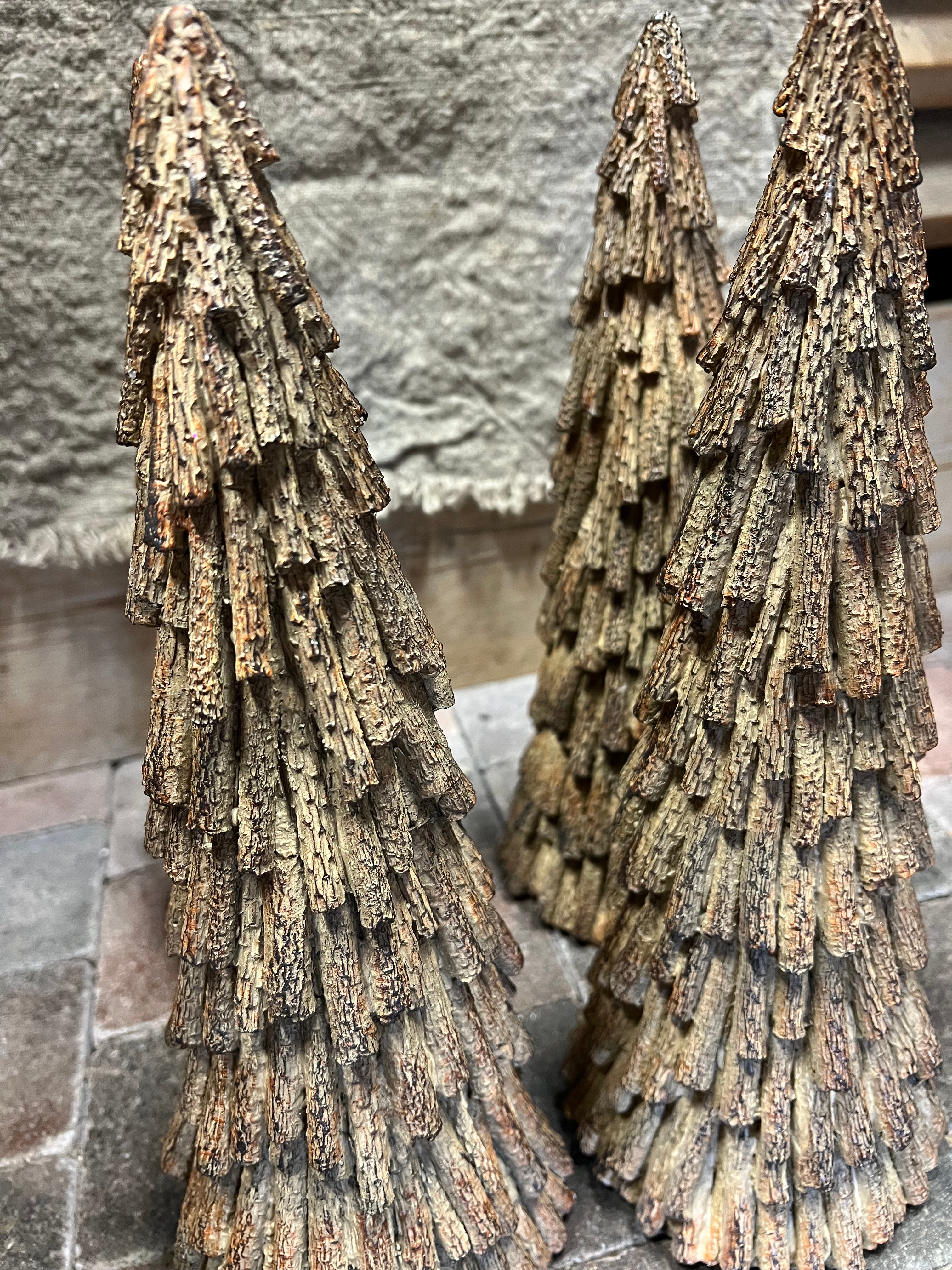 Wonderland brown tree ( poly ) 14 x h 36 cm