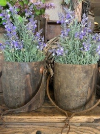 Oud houten Pot met metalen - old - hengsel  " kookpot "