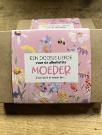 Doosje LIEFDE  > allerliefste MOEDER 13x8 cm