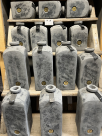 Bottle Square , Stone Black  L