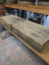 Oude kist met vakken > prachtige patina ! 90x30x10cm