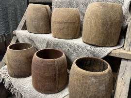 Oud houten Nepal pot h 20 cm