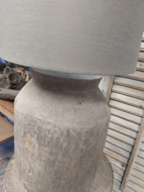 Nepalese pot als LAMPVOET met linnen kap > hoog 65 cm