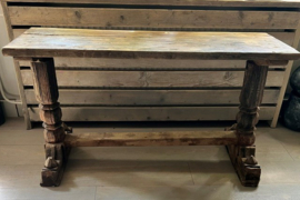 Oud houten Sidetable met sierlijk, stoer onderstel 119 cm > A