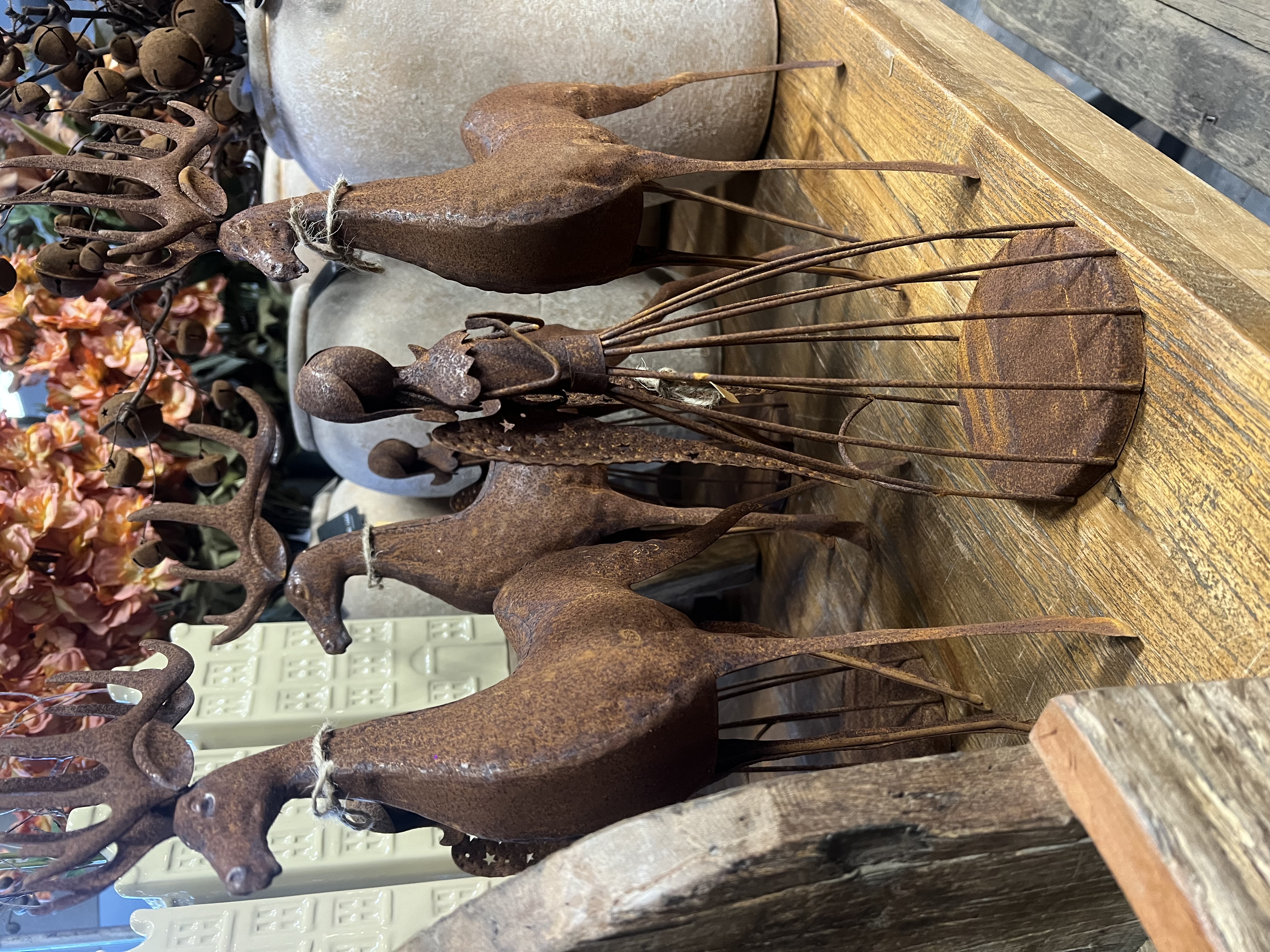 Engel roest met open rok "Diara " S > hoog 30 cm