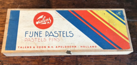 Prachtige Vintage Talens Fijne Pastelkrijt Set – 24 Stuks (Made in Holland)