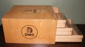 D.M.C. fourniturenkastje