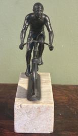 Antieke Art Deco Wielrenner op Marmeren Voet – Jaren 20/30 (Wielrennen)
