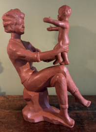 Prachtig Terracotta Beeld "Moeder en Kind" – Gesigneerd P. Peters (Piet Peters)